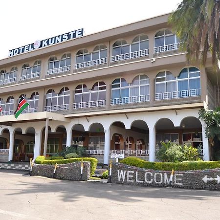 Kunste Hotel Nakuru Esterno foto