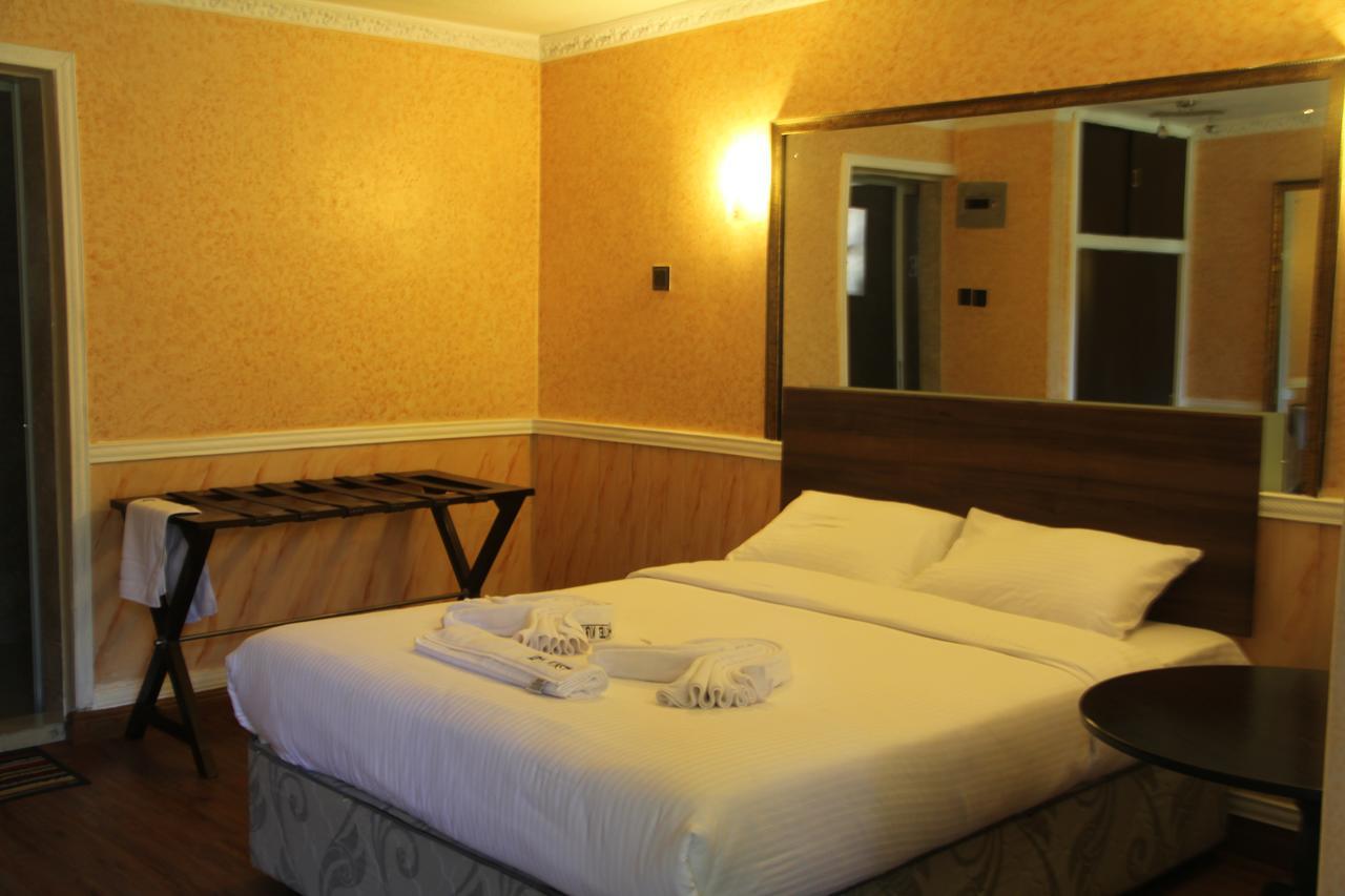 Kunste Hotel Nakuru Esterno foto